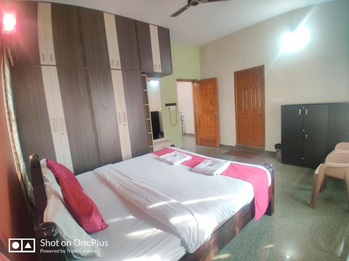 Nandan Home Stay Mysore Esterno foto