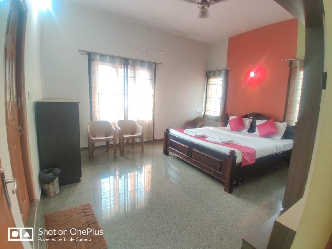 Nandan Home Stay Mysore Esterno foto